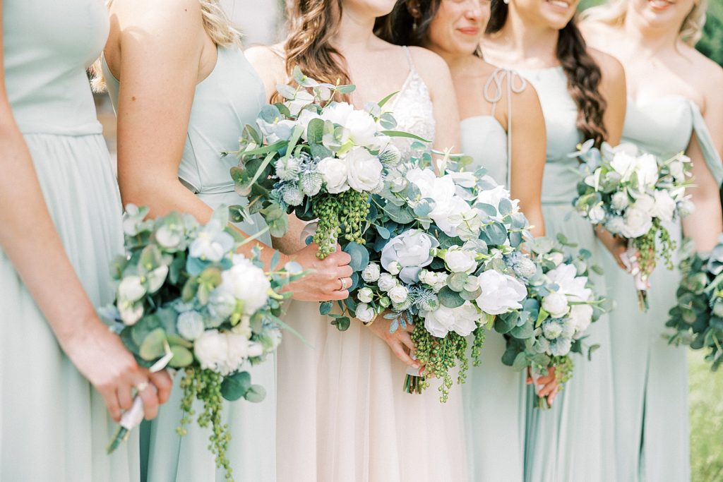 mint wedding colors and bridesmaid ideas