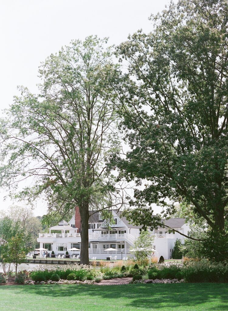 The Oaks Waterfront Hotel Wedding | Maryland Wedding Venues