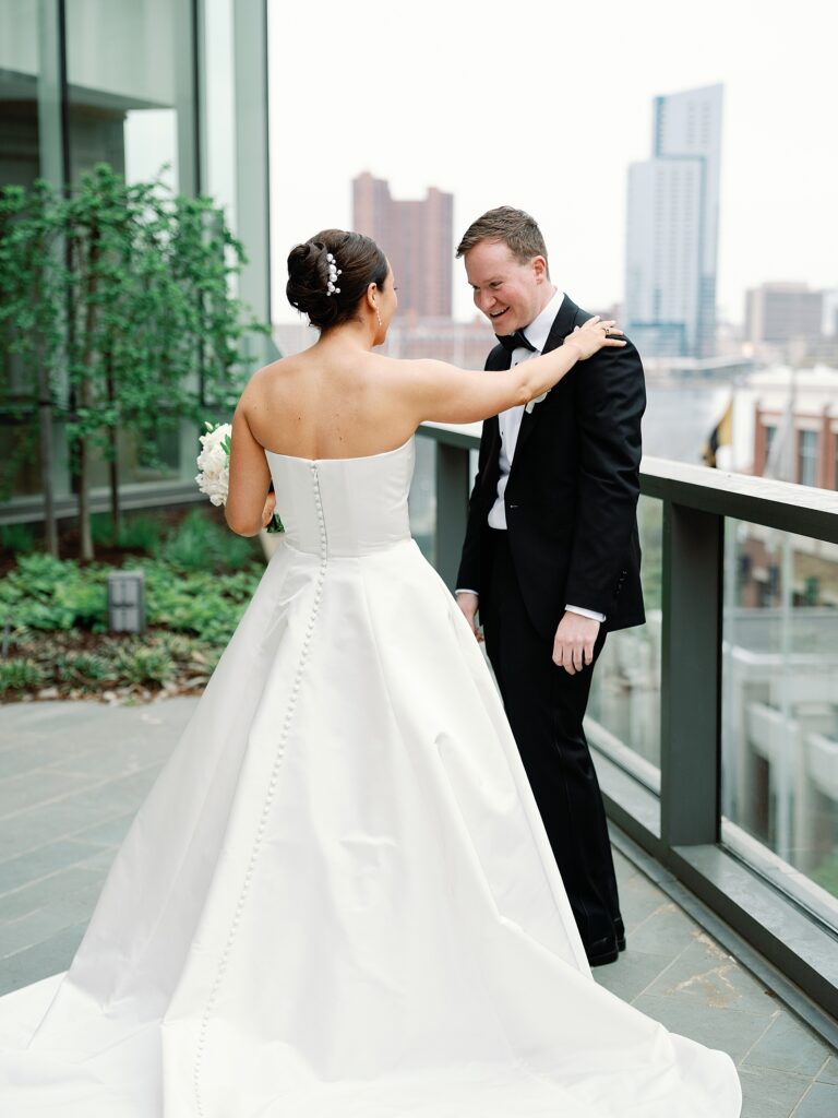 A Classic Black & White Wedding at the Four Seasons Baltimore