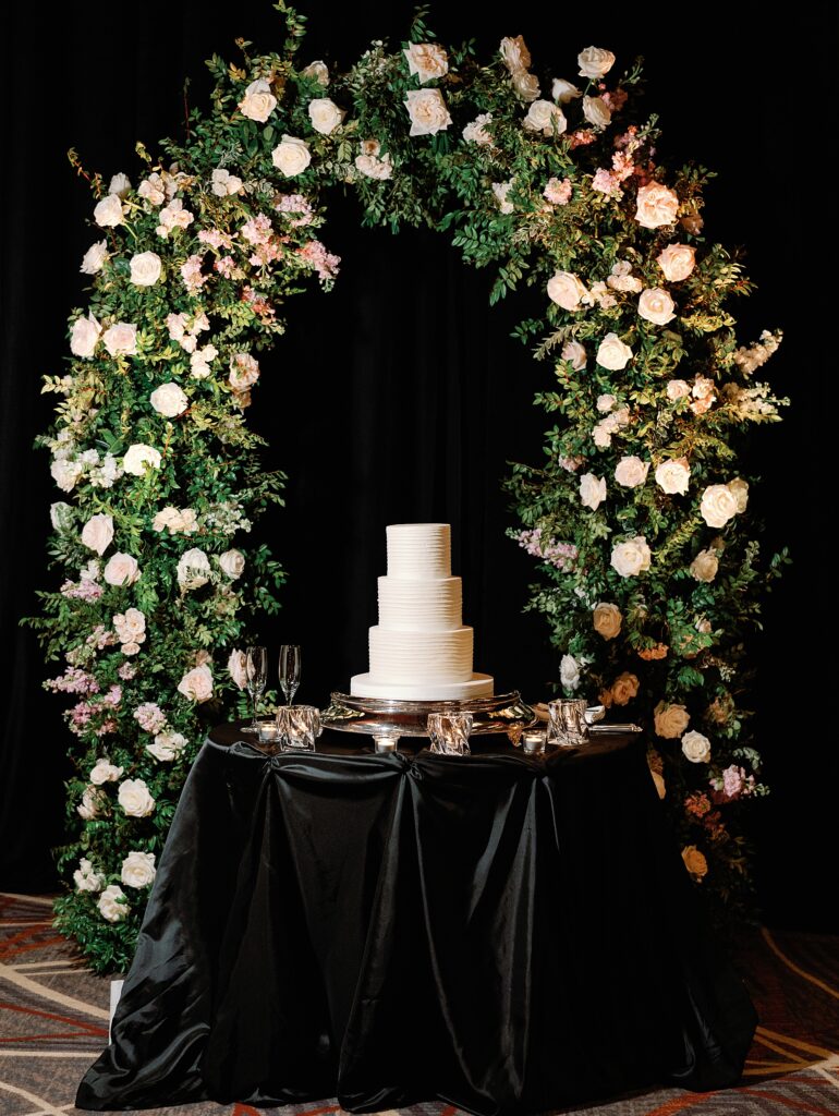 A Classic Black & White Wedding at the Four Seasons Baltimore