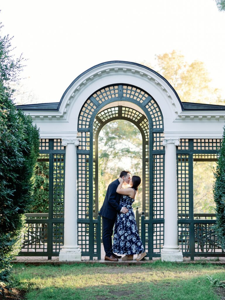 Oatlands Estate engagement portraits in Virginia