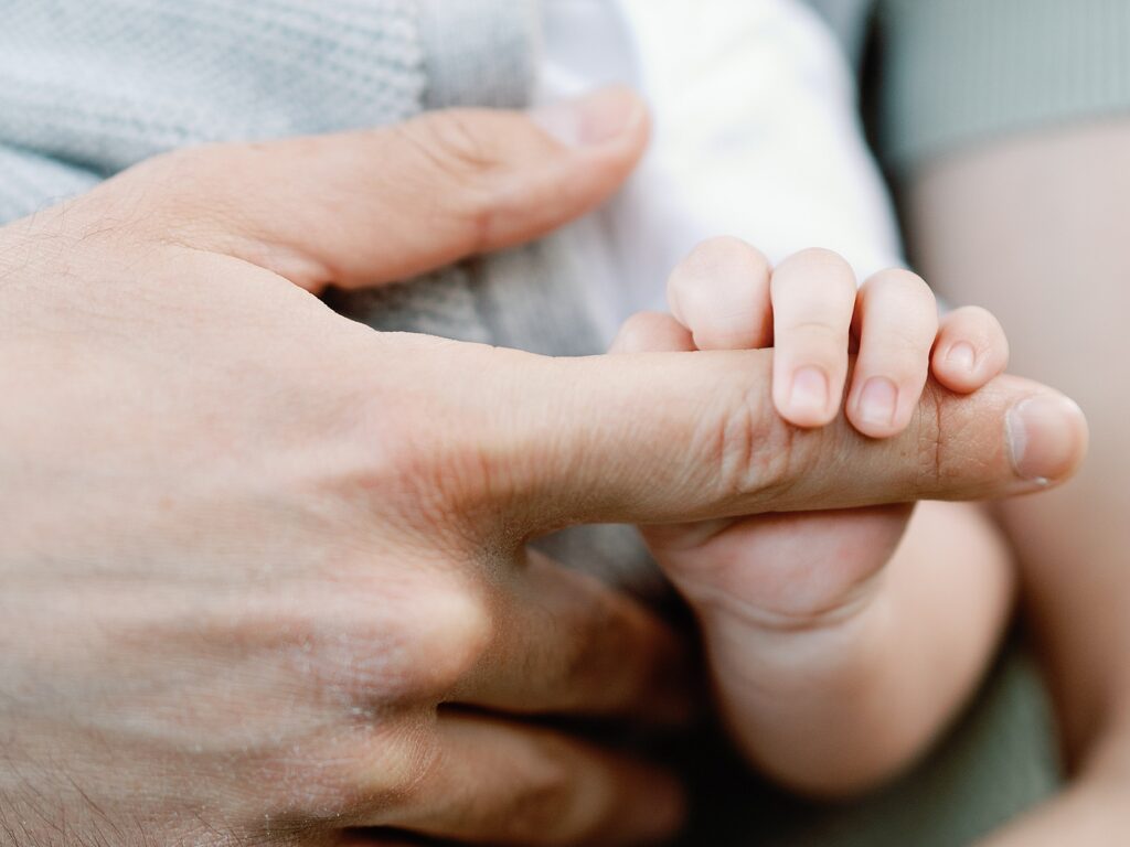 Bishops Garden Family Portraits in Washington DC