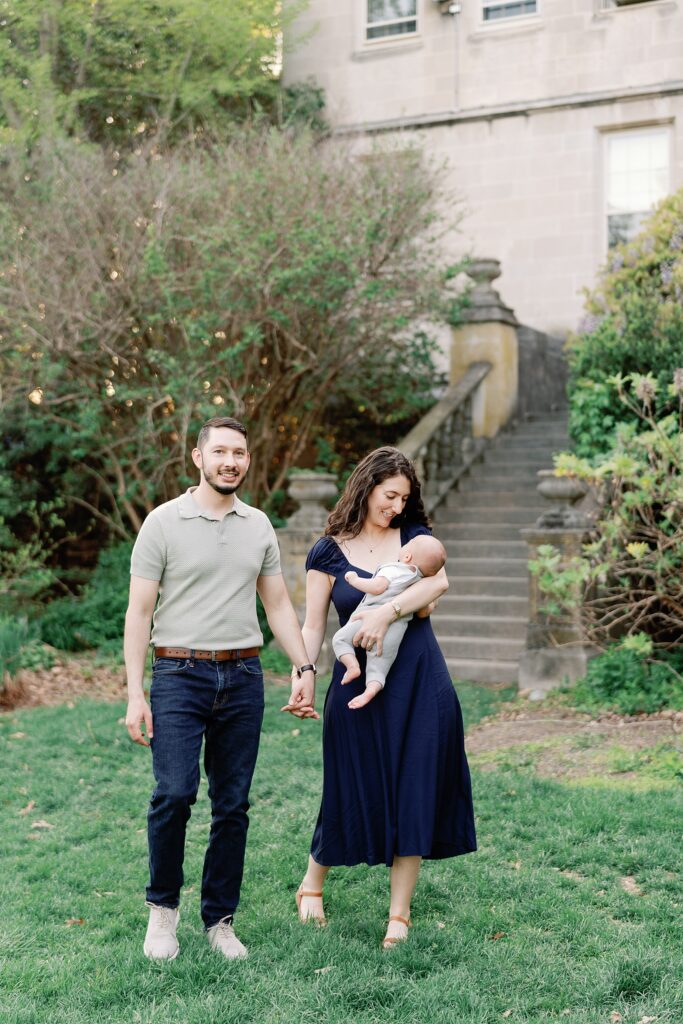 Bishops Garden Family Portraits in Washington DC